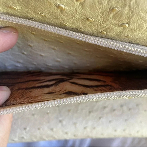 Stella Page Designer Limited Edition NYC Leather Handbag w/Persian Turquoise - Picture 6 of 16